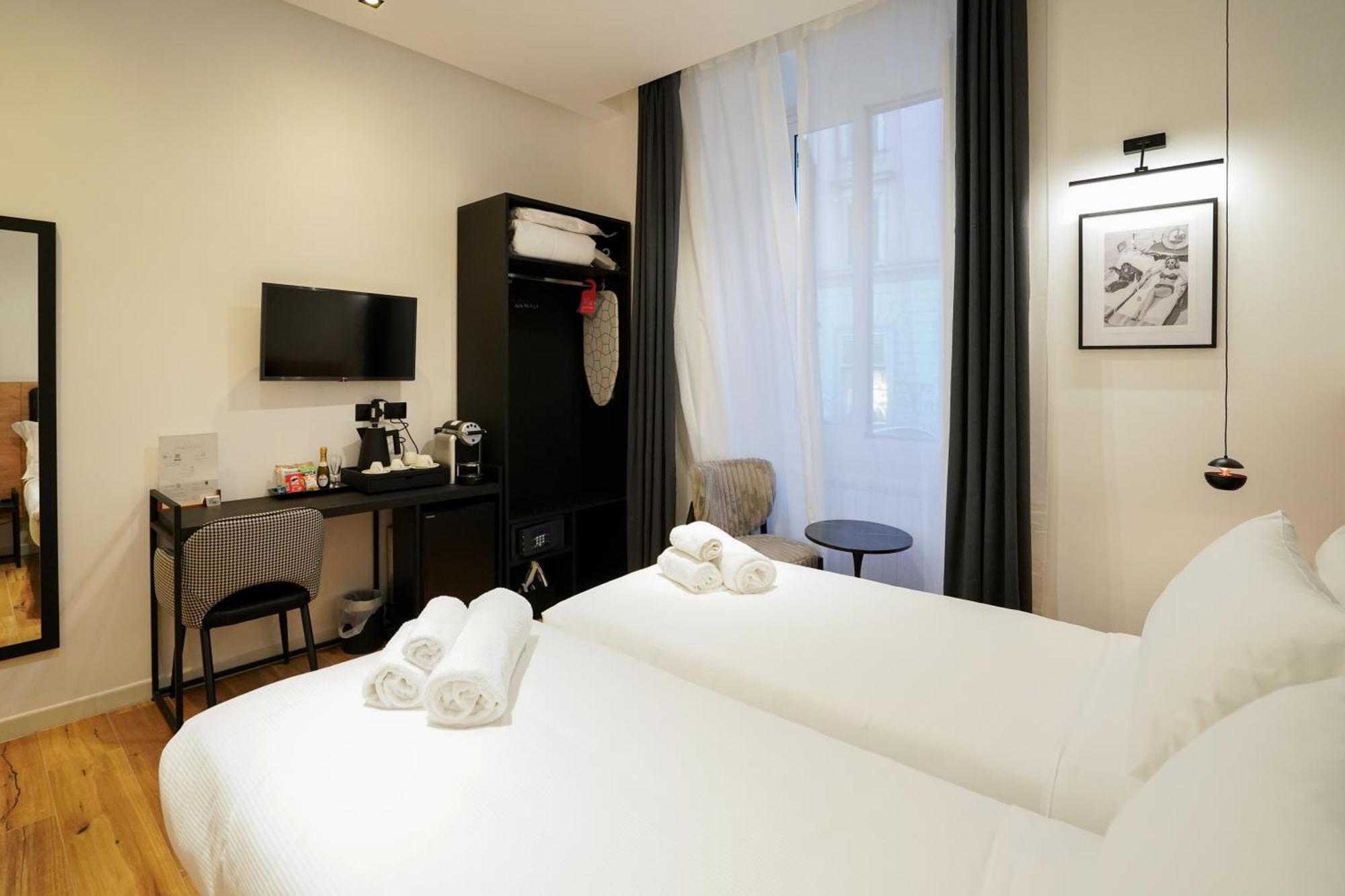 No Man'S Land Guesthouse Rome Bagian luar foto