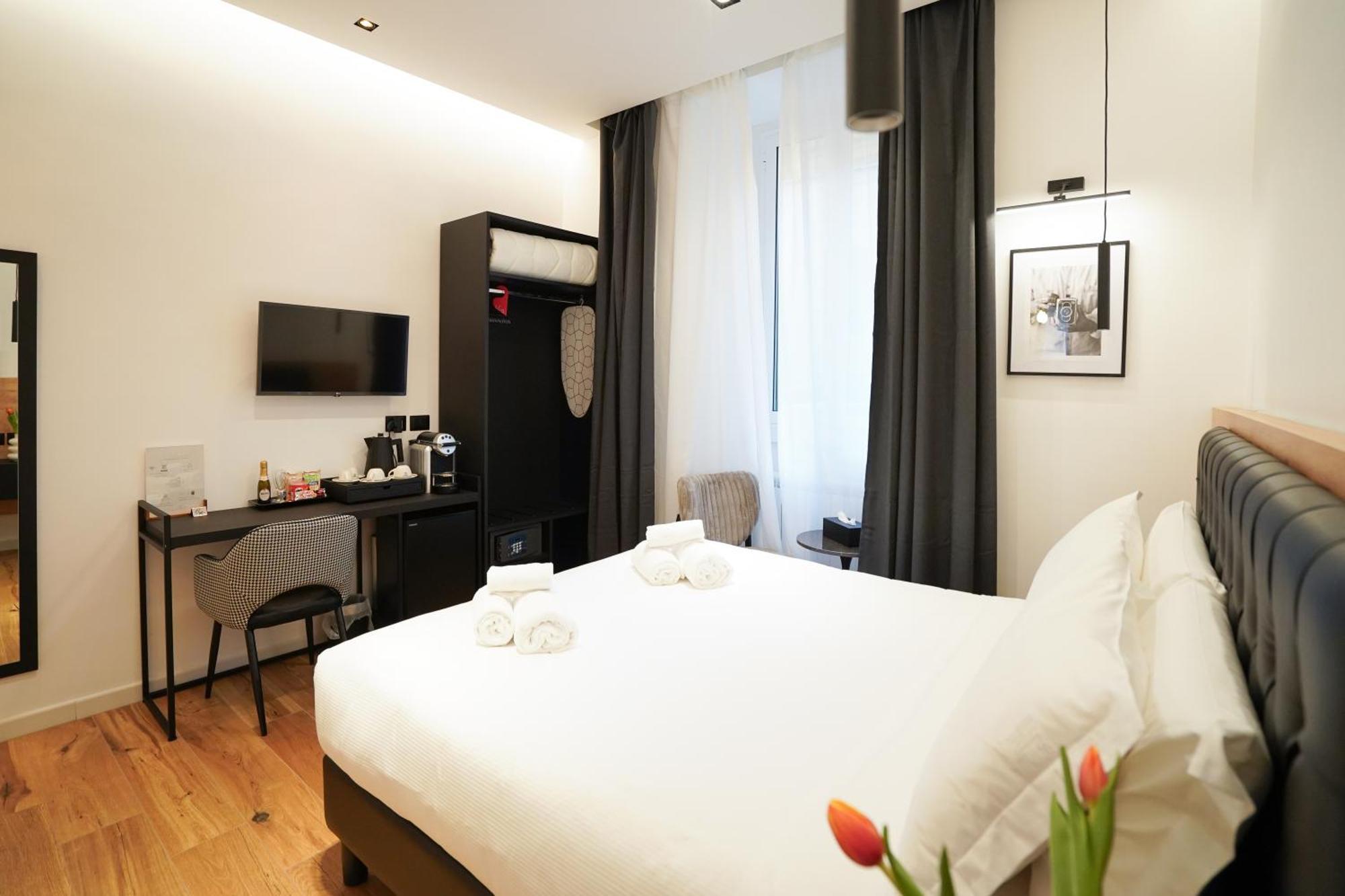No Man'S Land Guesthouse Rome Bagian luar foto