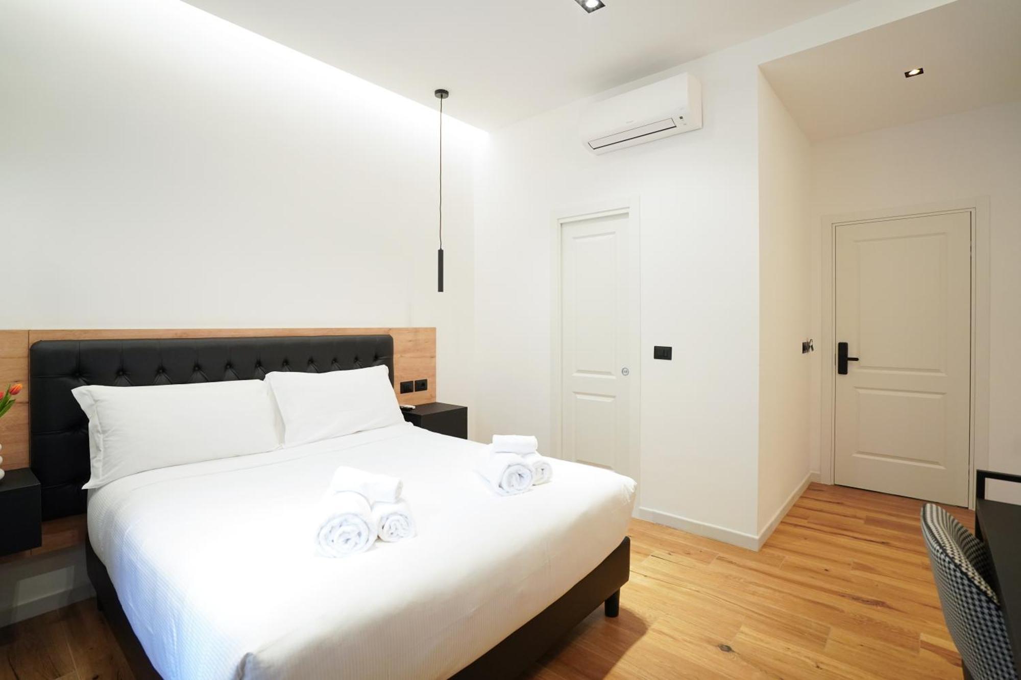 No Man'S Land Guesthouse Rome Bagian luar foto