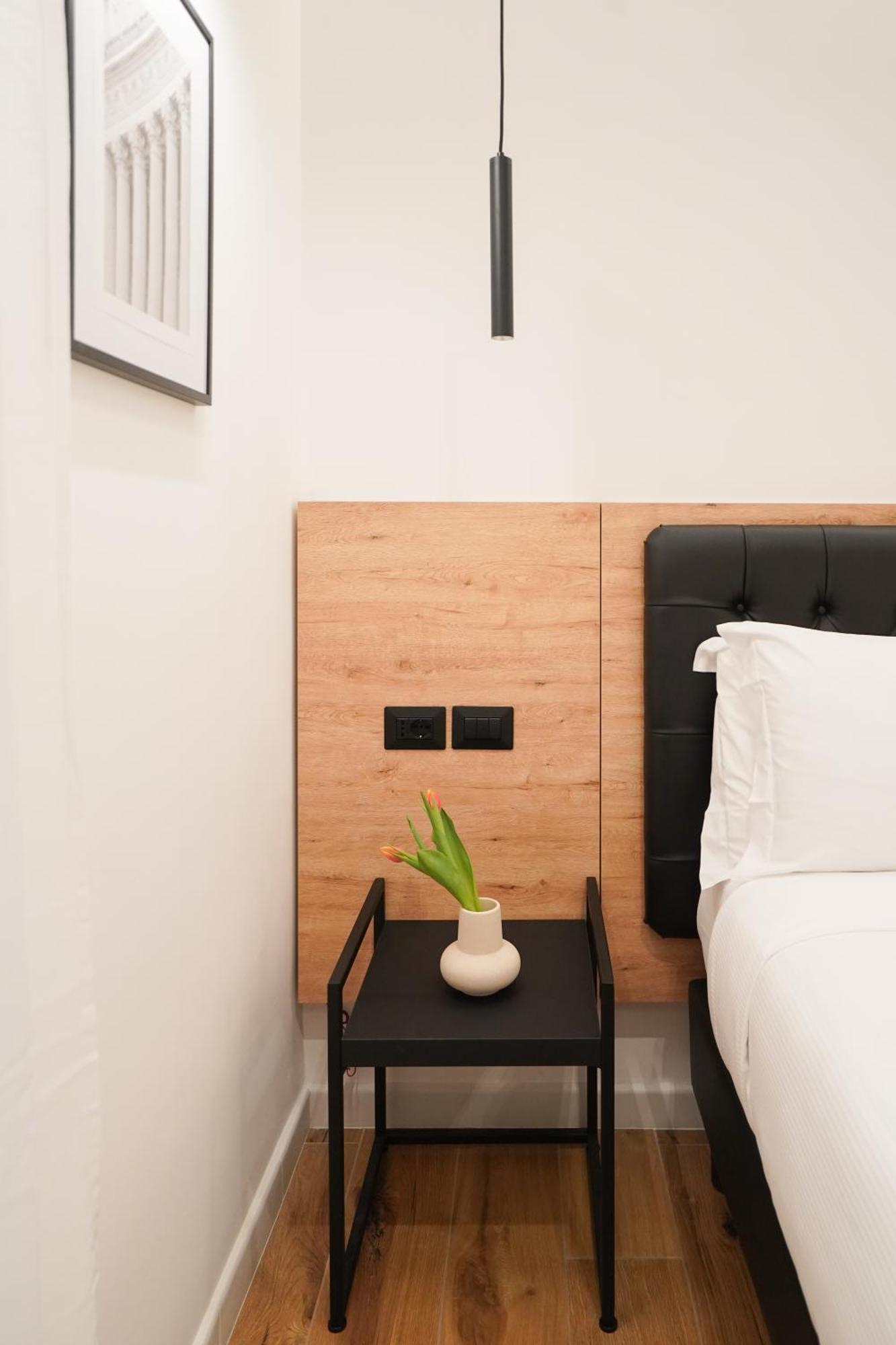 No Man'S Land Guesthouse Rome Bagian luar foto