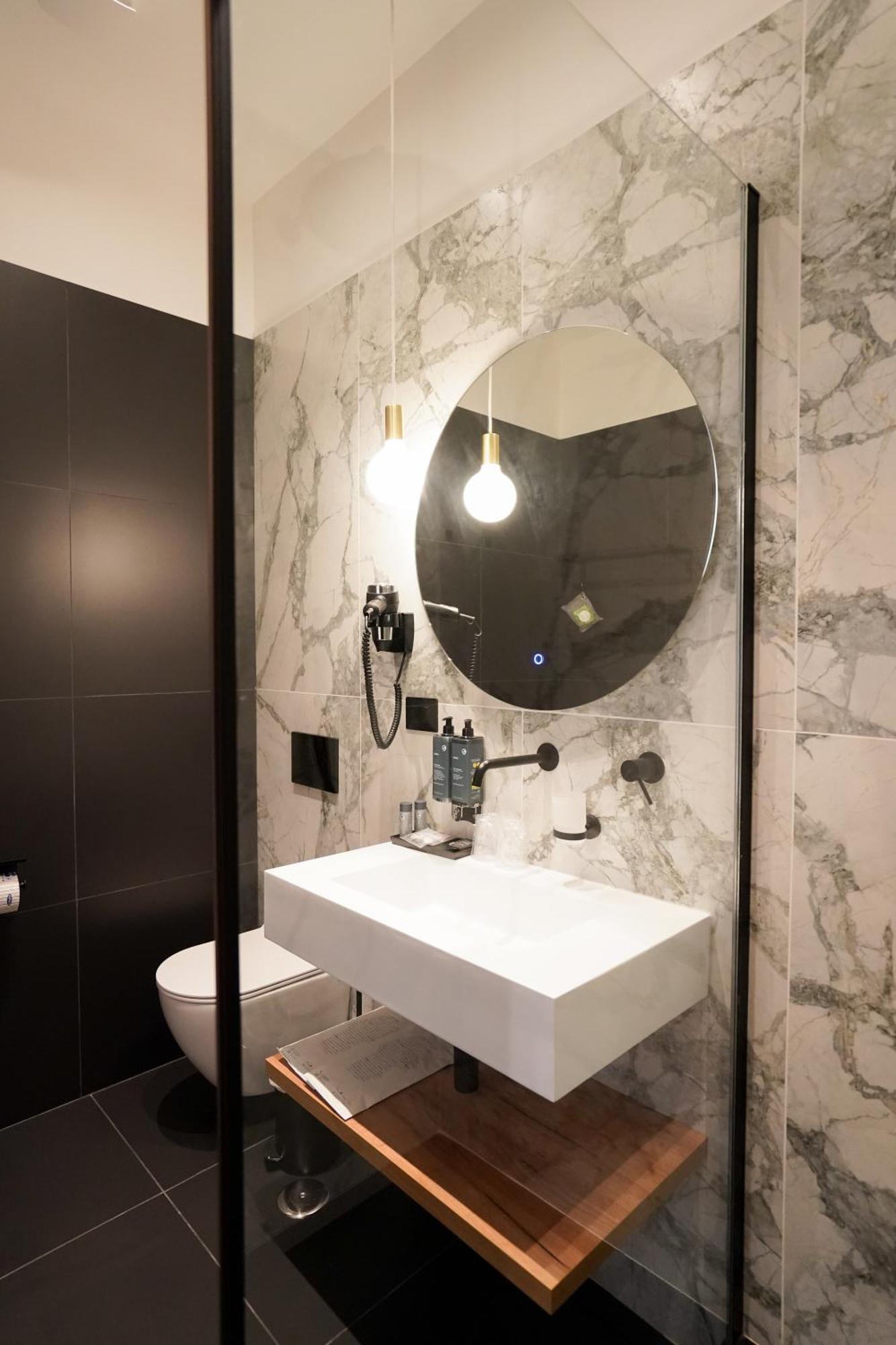 No Man'S Land Guesthouse Rome Ruang foto