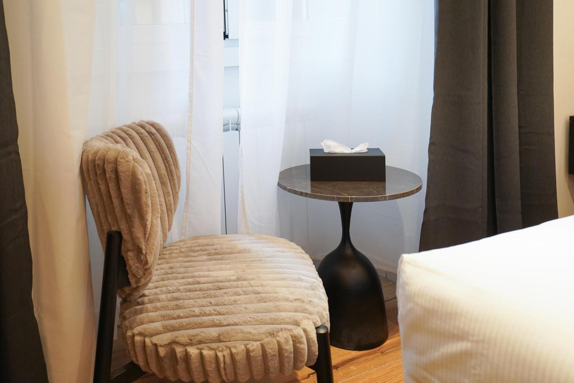 No Man'S Land Guesthouse Rome Bagian luar foto