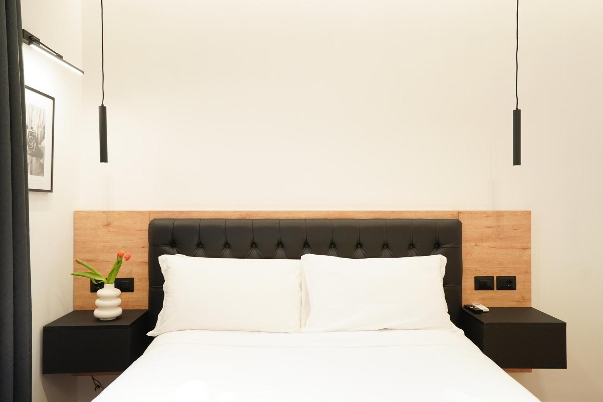 No Man'S Land Guesthouse Rome Bagian luar foto