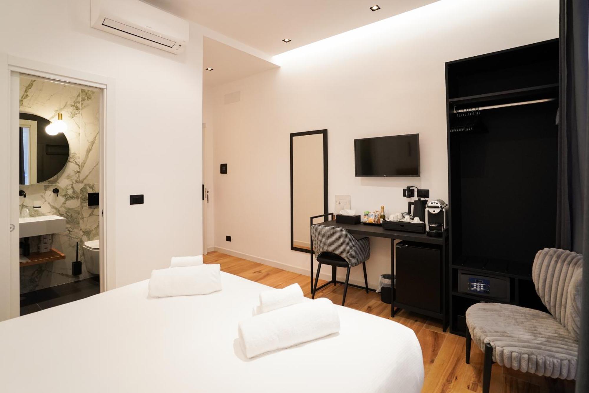 No Man'S Land Guesthouse Rome Bagian luar foto
