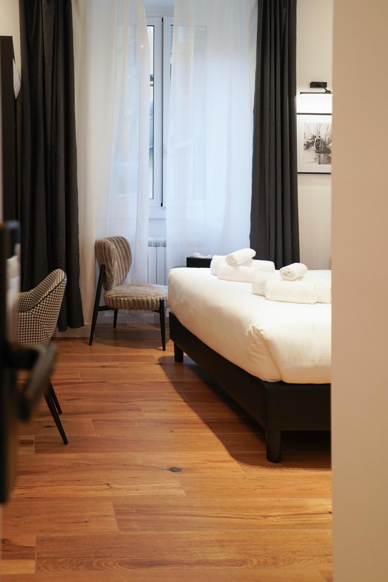 No Man'S Land Guesthouse Rome Bagian luar foto