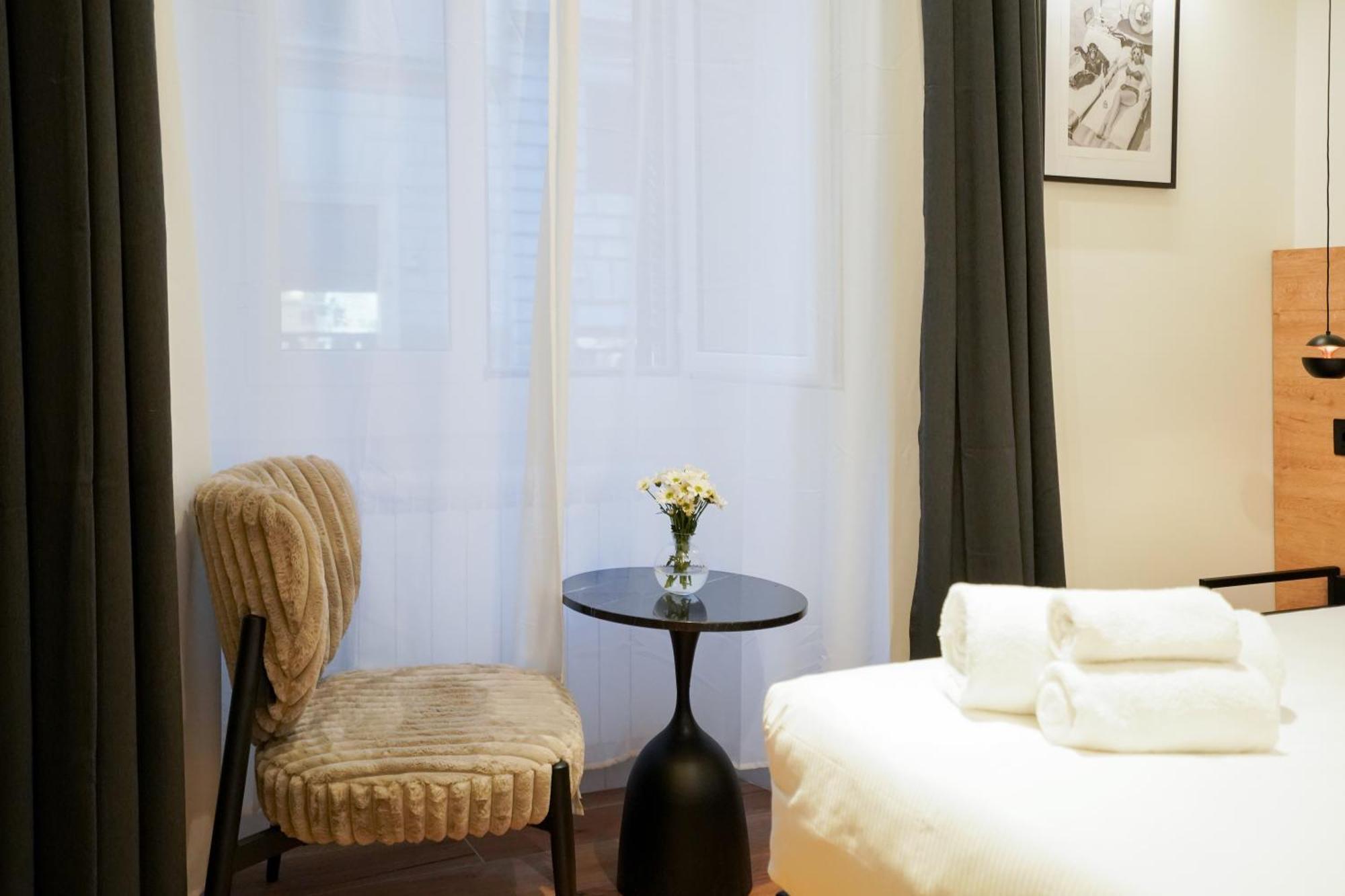 No Man'S Land Guesthouse Rome Bagian luar foto